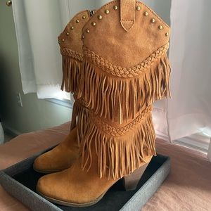 Reba McEntire brand cowgirl boots